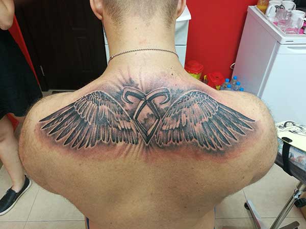 nas costas 1 nas costas 1