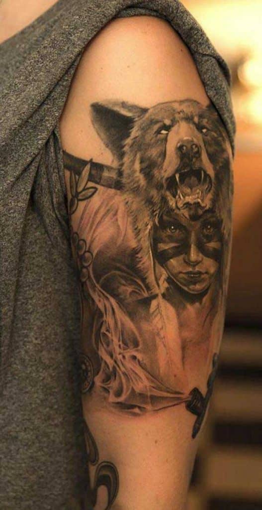 com mascara de lobo com mascara de lobo