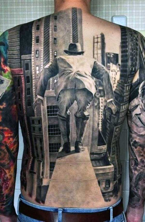 Tatuagens Realistas nas Costas 5 Uma das fotografias mais famosas reproduzida nas costas.