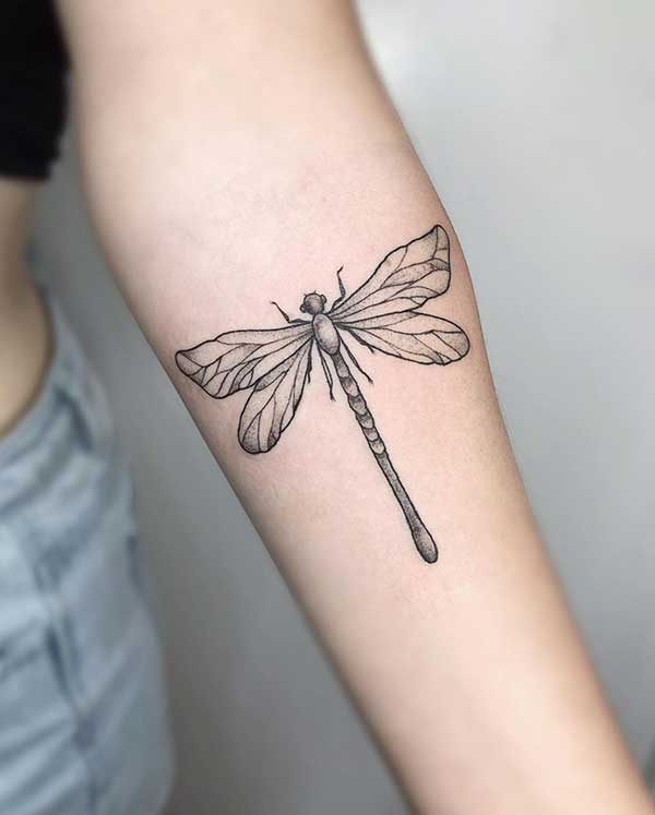 em tinta preta em tinta preta