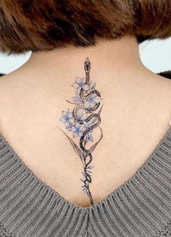 cobra com flores