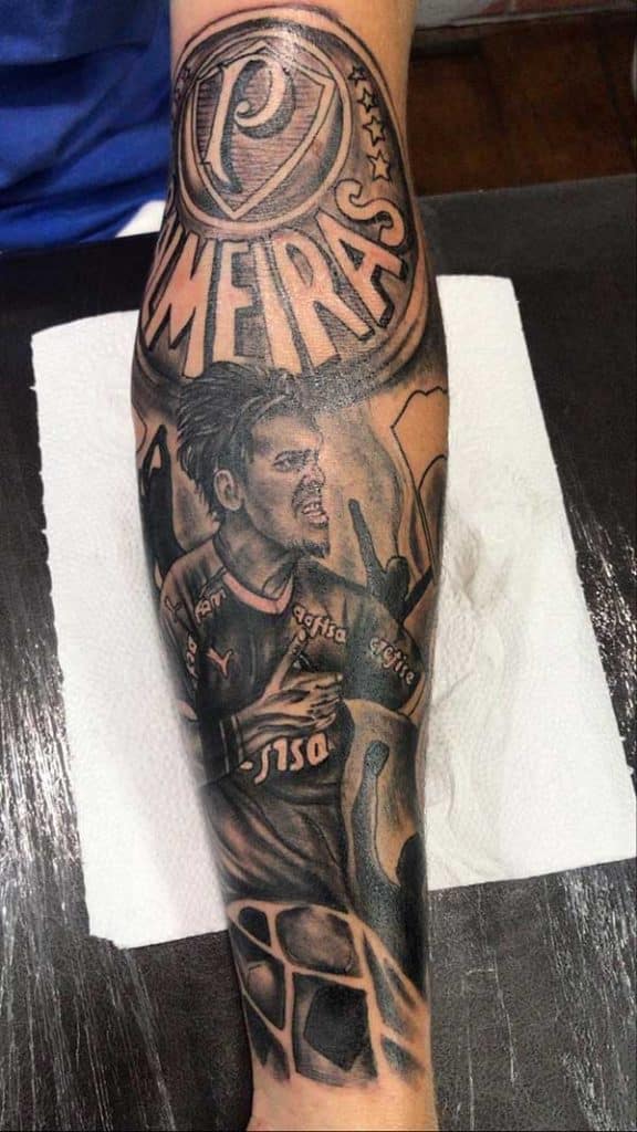 no Braco 6 2 Em tinta preta.