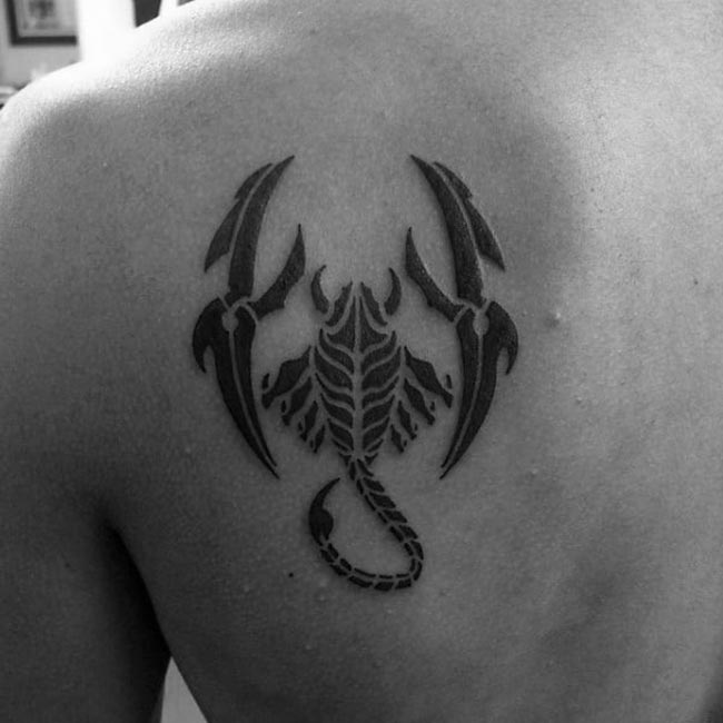 Tatuagens tribais de Escorpiao 1 Tatuagens tribais de Escorpiao 1