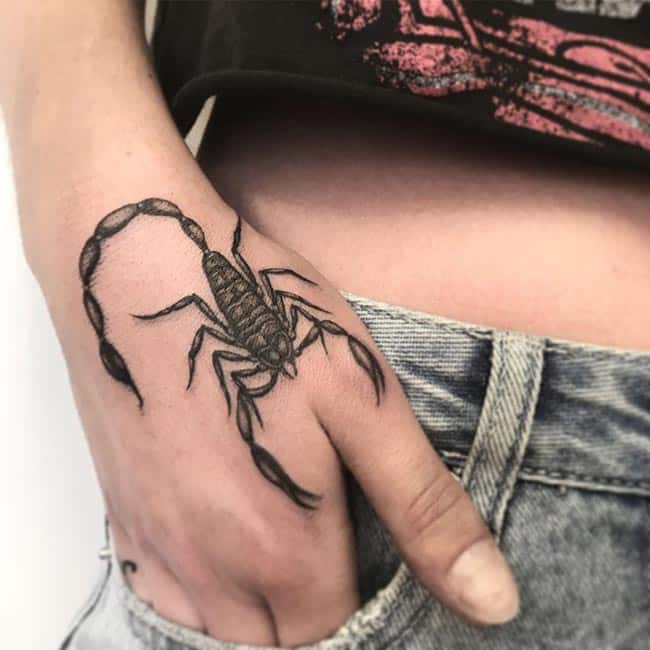 escorpiao na mao escorpiao na mao