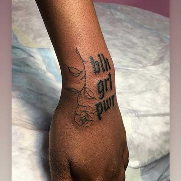 Tatuagens de frases Pele Negra 3 3 Tatuagens de frases Pele Negra 3 3