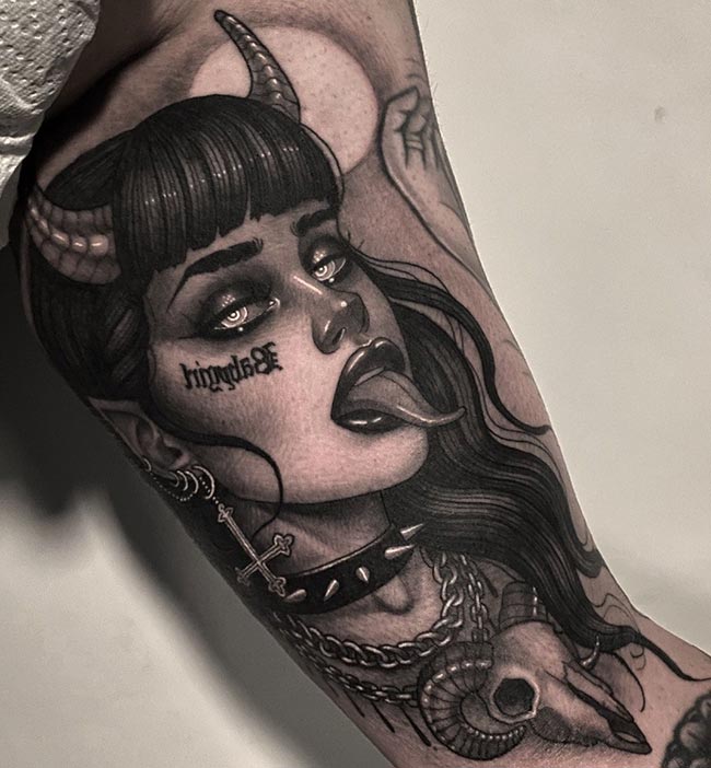 demonia demonia