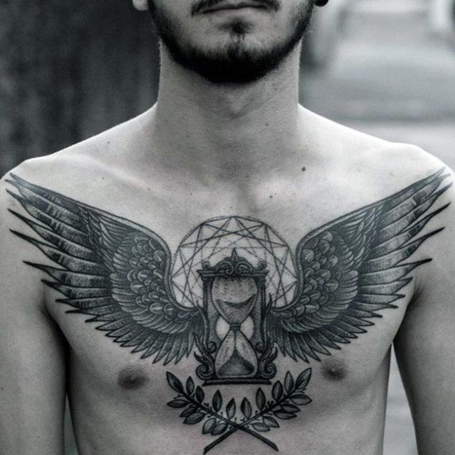 Tatuagens de asas no peito 2 4 Tatuagens de asas no peito 2 4